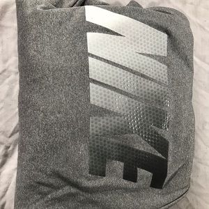 NIKE pullover ❤️